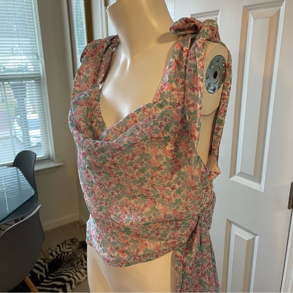 Lovers + friends floral top - Picture 5 of 8